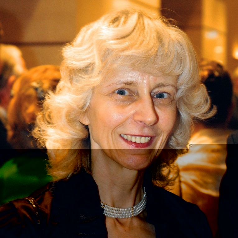 Portrait von Annette von Boetticher auf einer Abendveranstaltung
